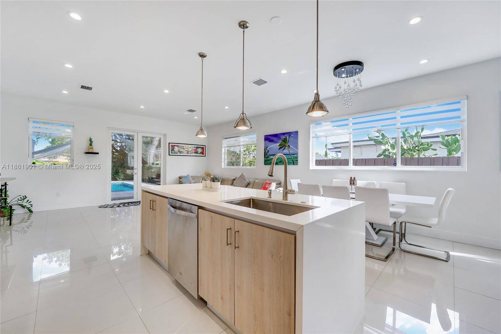 Miami, FL 33145,2943 SW 23rd St