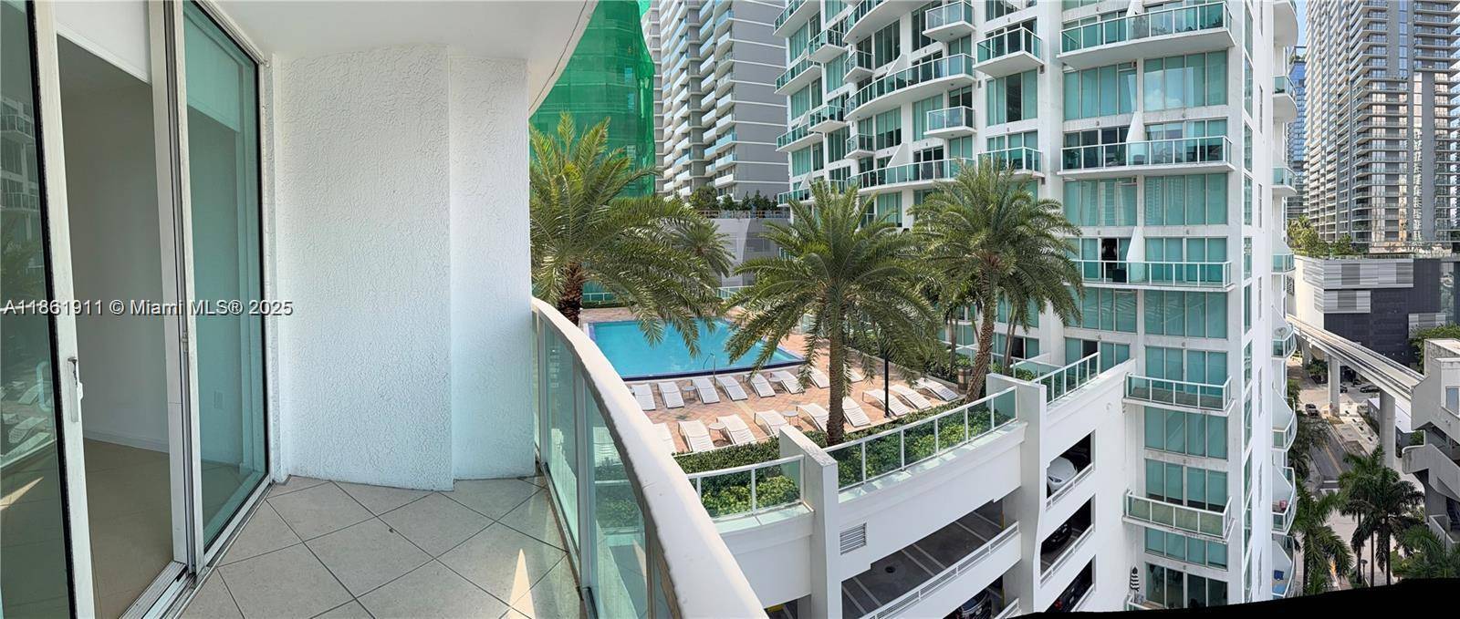 Miami, FL 33131,31 SE 5th #1411