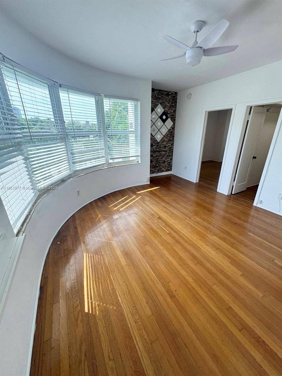 Miami Beach, FL 33140,315 W 28th St #3