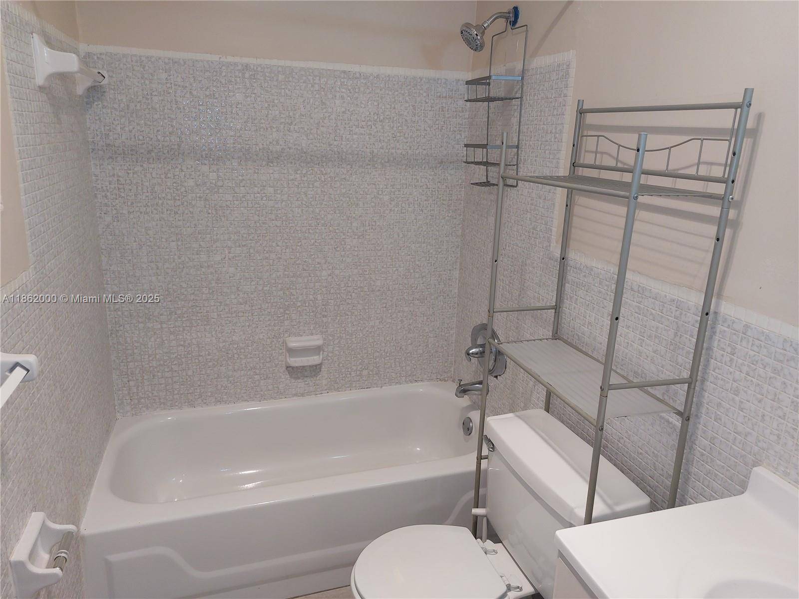 Fort Lauderdale, FL 33334,5801 NE 18th Ave #8