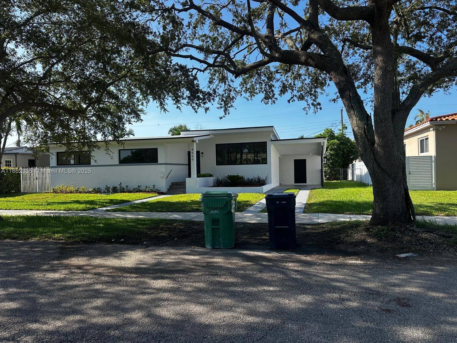 Miami, FL 33155,8560 SW 27th Ln