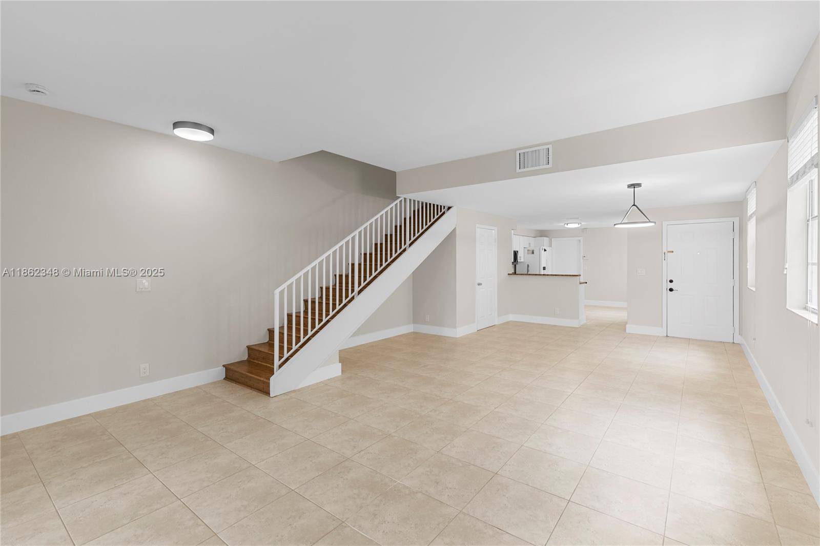 Weston, FL 33326,1081 Sorrento Dr #1081