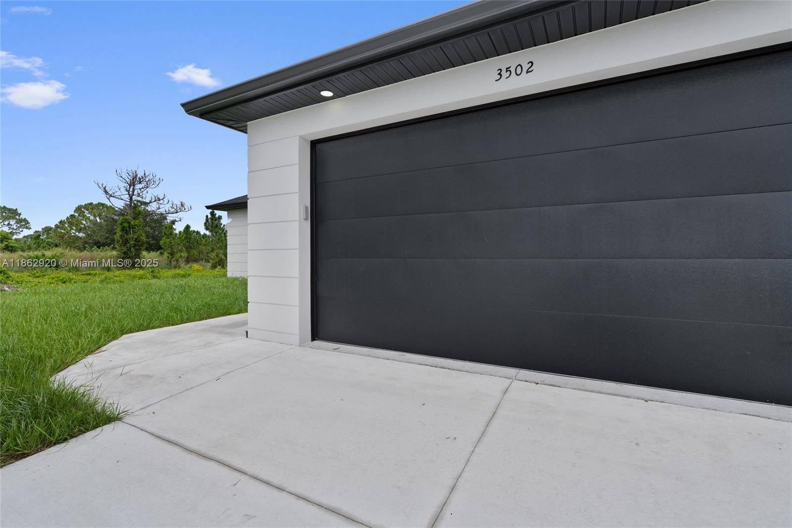 Lehigh Acres, FL 33976,3502 28th St SW