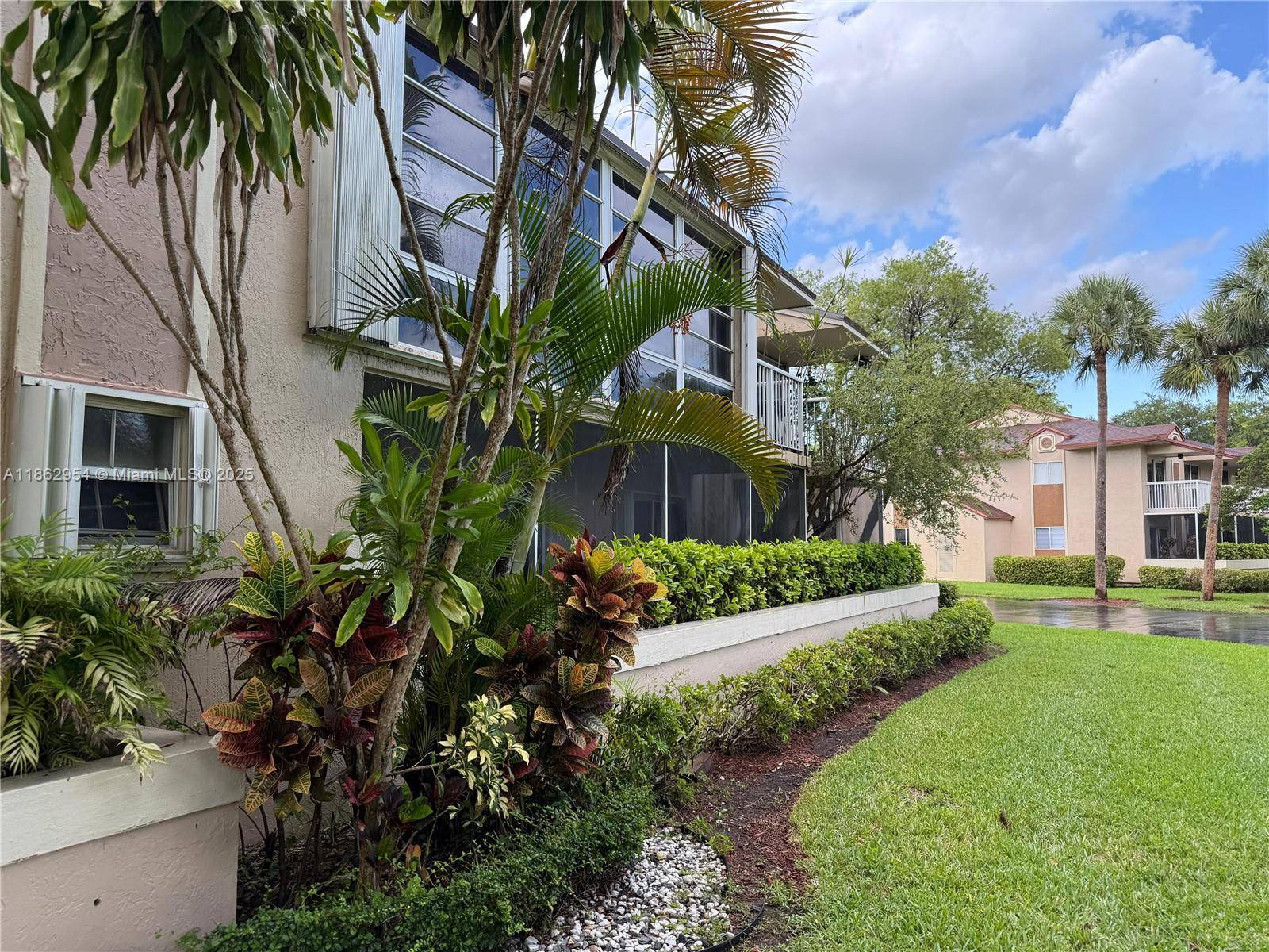 Doral, FL 33178,4780 NW 102nd Ave #102-11