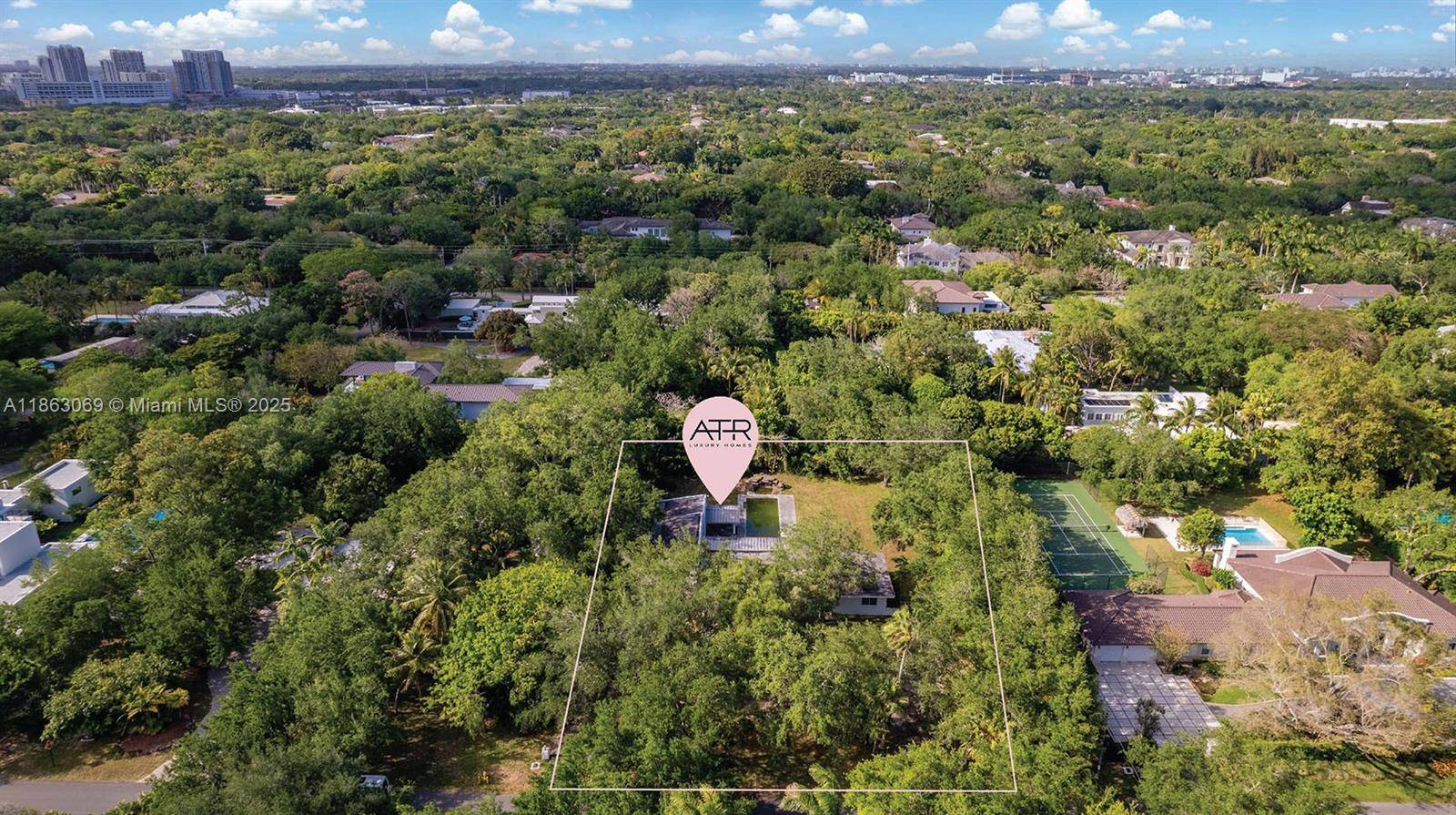 Pinecrest, FL 33156,6285 SW 98th St