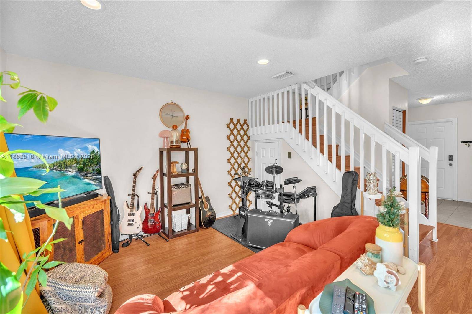 Pembroke Pines, FL 33029,632 NW 208th Ter