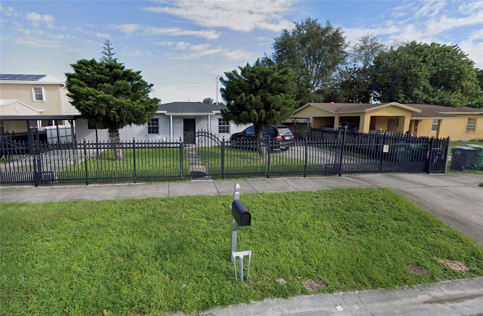 Opa Locka, FL 33054,1025 Curtiss Dr