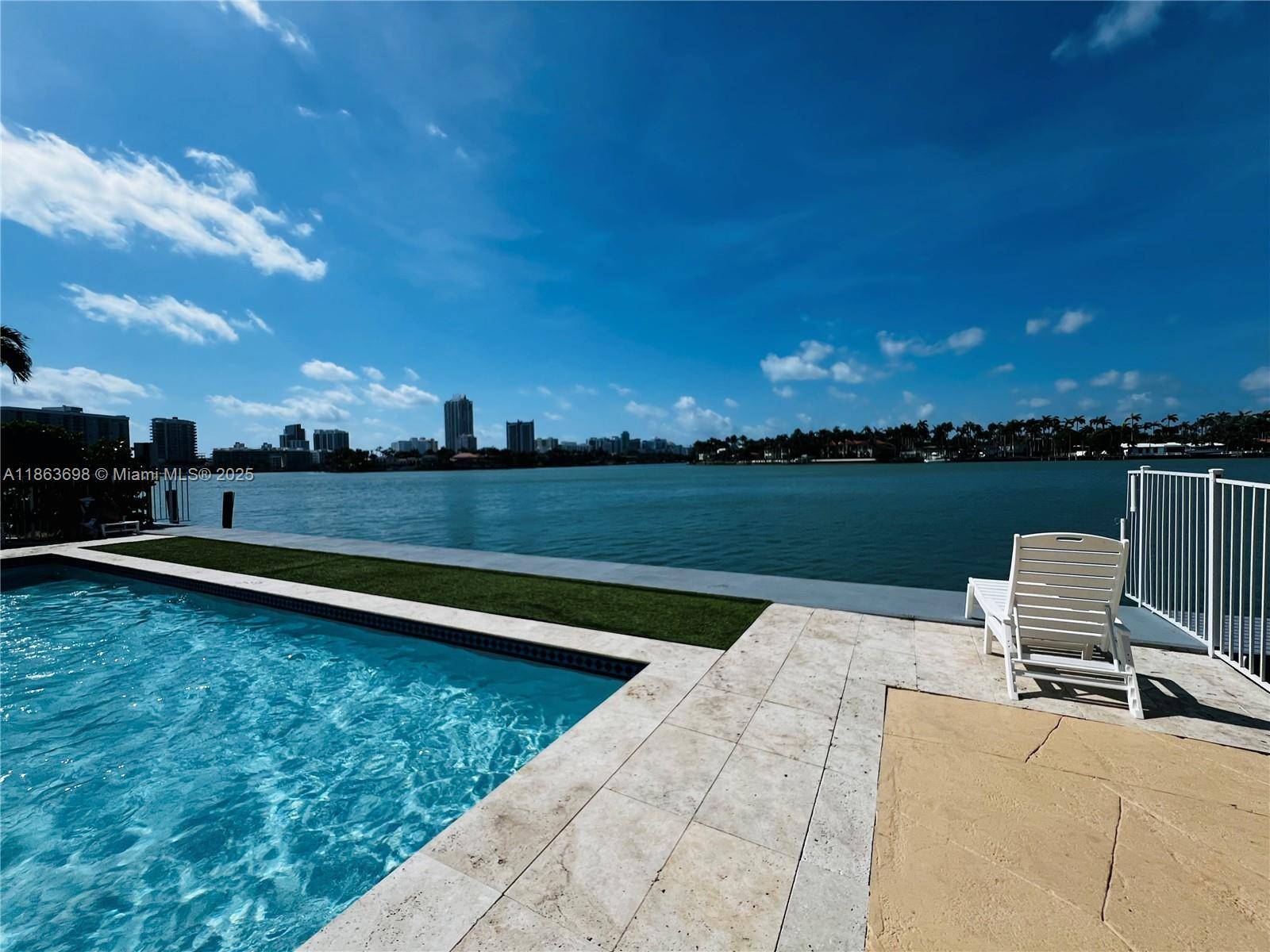 Miami Beach, FL 33141,960 Bay Dr #912