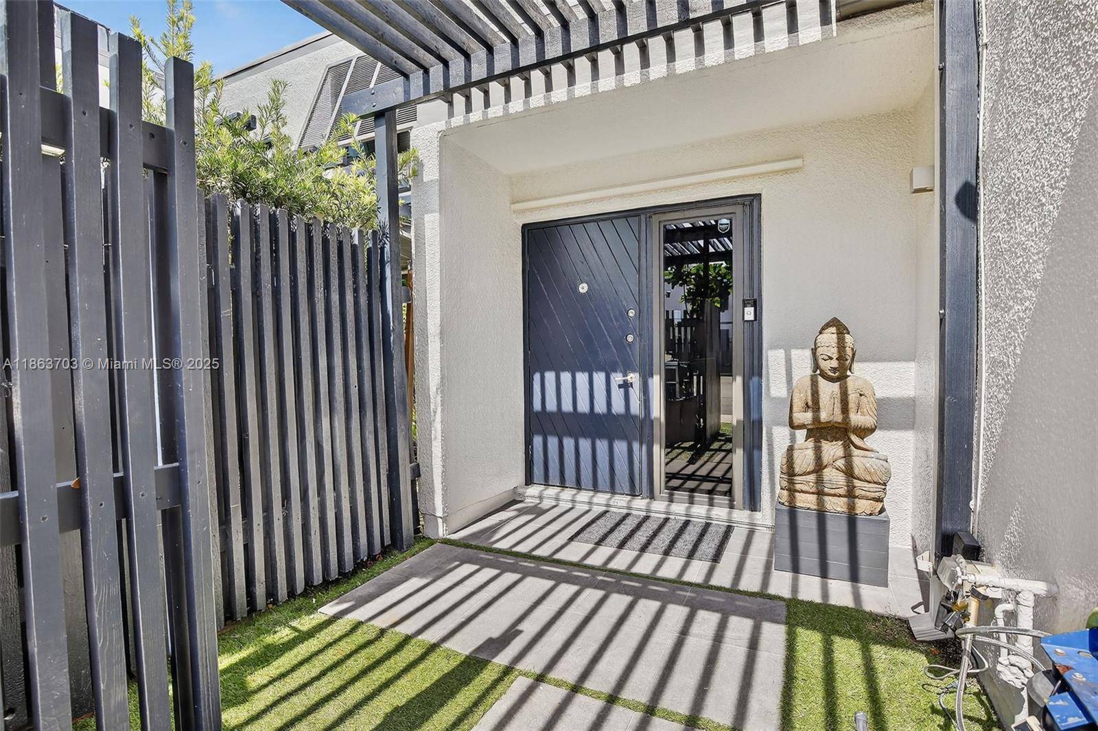 Pembroke Pines, FL 33026,1530 W Golfview Dr