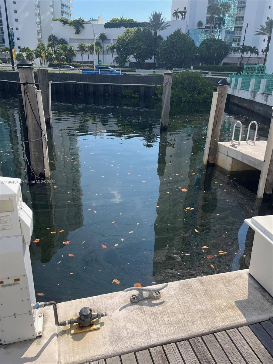 Sunny Isles Beach, FL 33160,16400 Collins Oceania Marina Boat Slip
