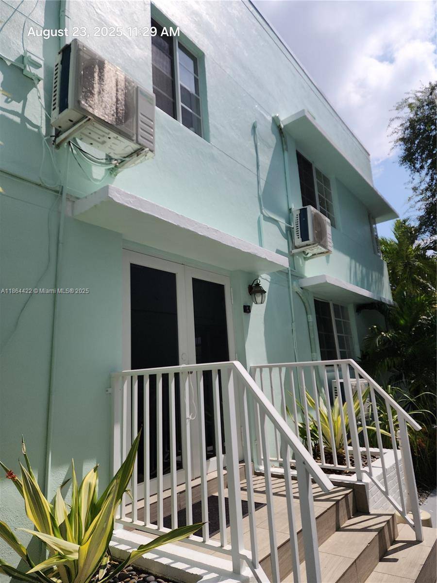 Miami Beach, FL 33139,Address not disclosed