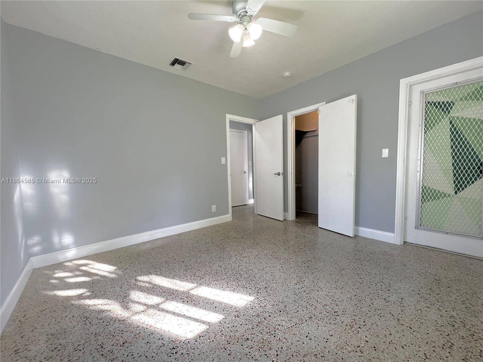 Biscayne Park, FL 33161,11121 NE 9th Ct #1