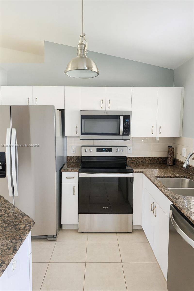 Cape Coral, FL 33909,118 NE 9TH CT