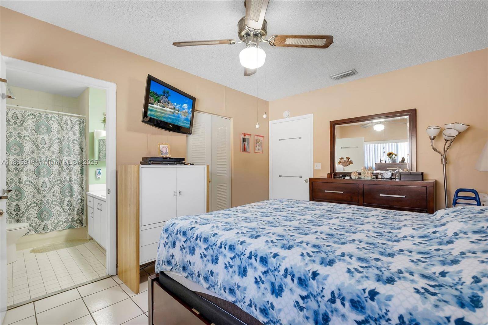 Hialeah, FL 33018,7698 W 34th Ln #10-202