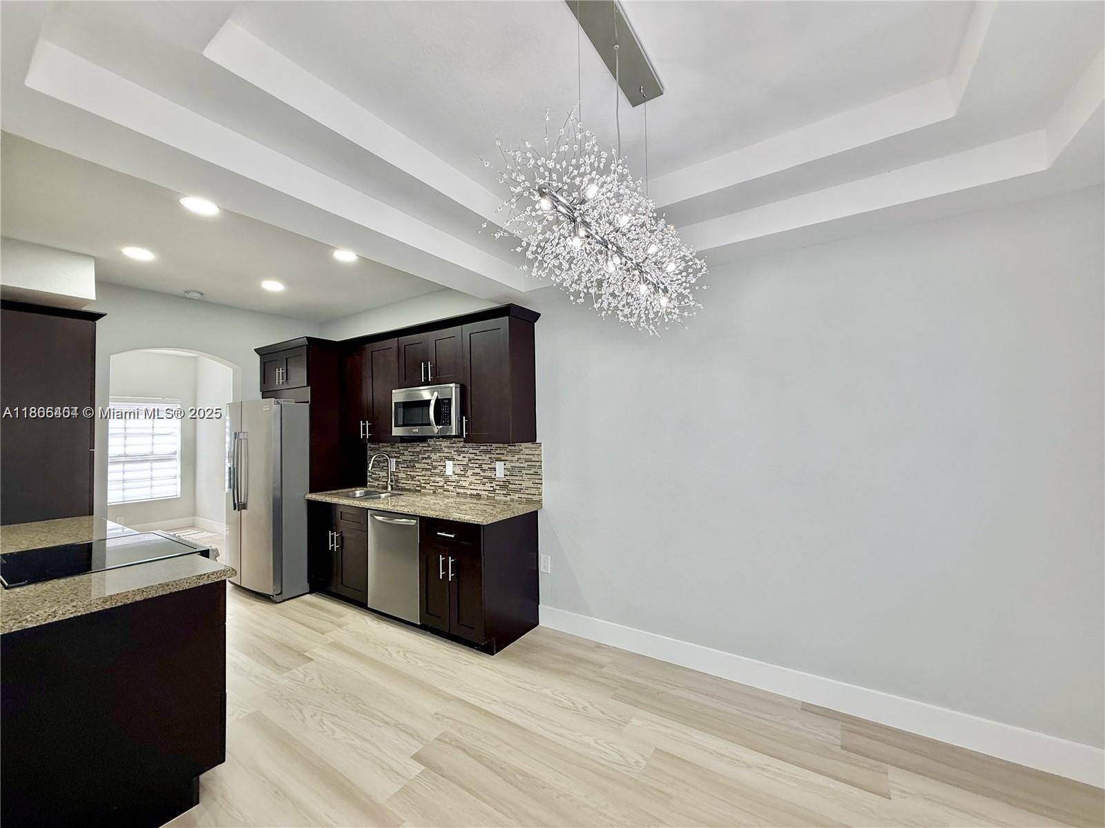 Pembroke Pines, FL 33028,884 NW 170th Ter