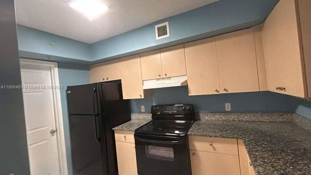 Miramar, FL 33025,2427 Centergate Dr #205