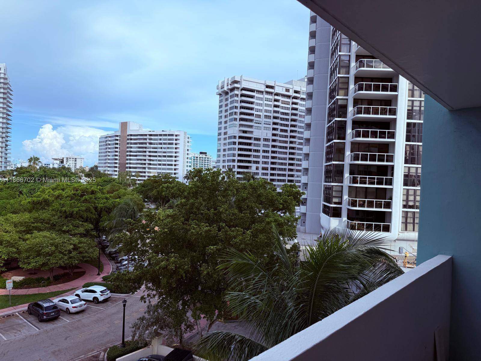 Miami Beach, FL 33139,5 Island Ave #5J