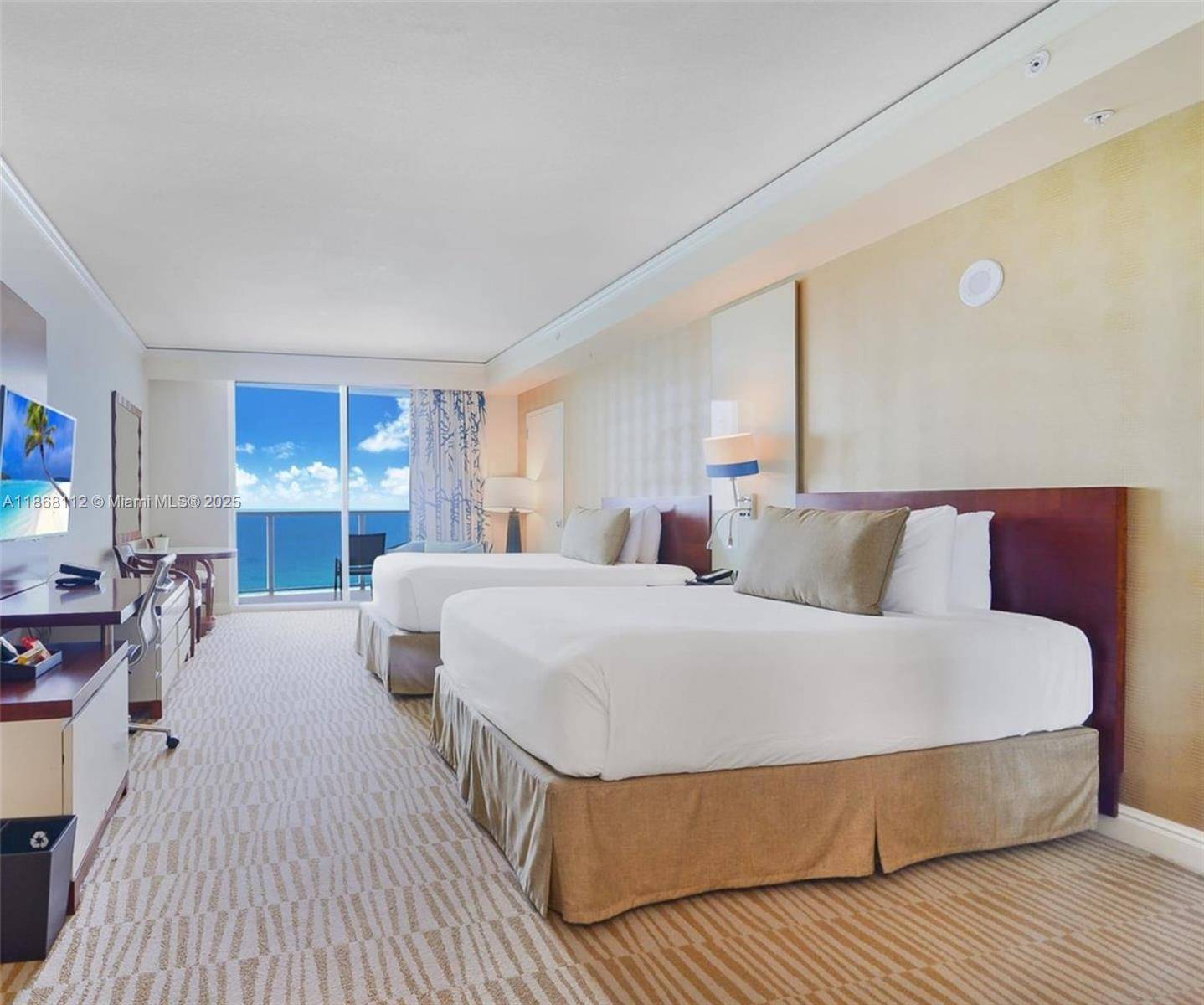 Sunny Isles Beach, FL 33160,18001 Collins Ave #2910