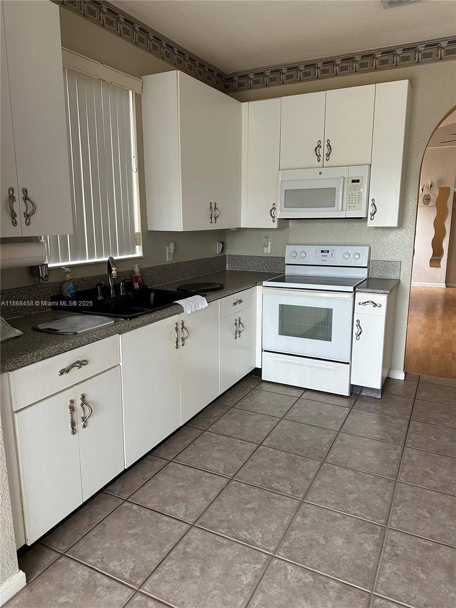 Homestead, FL 33033,2308 NE 37th Ter