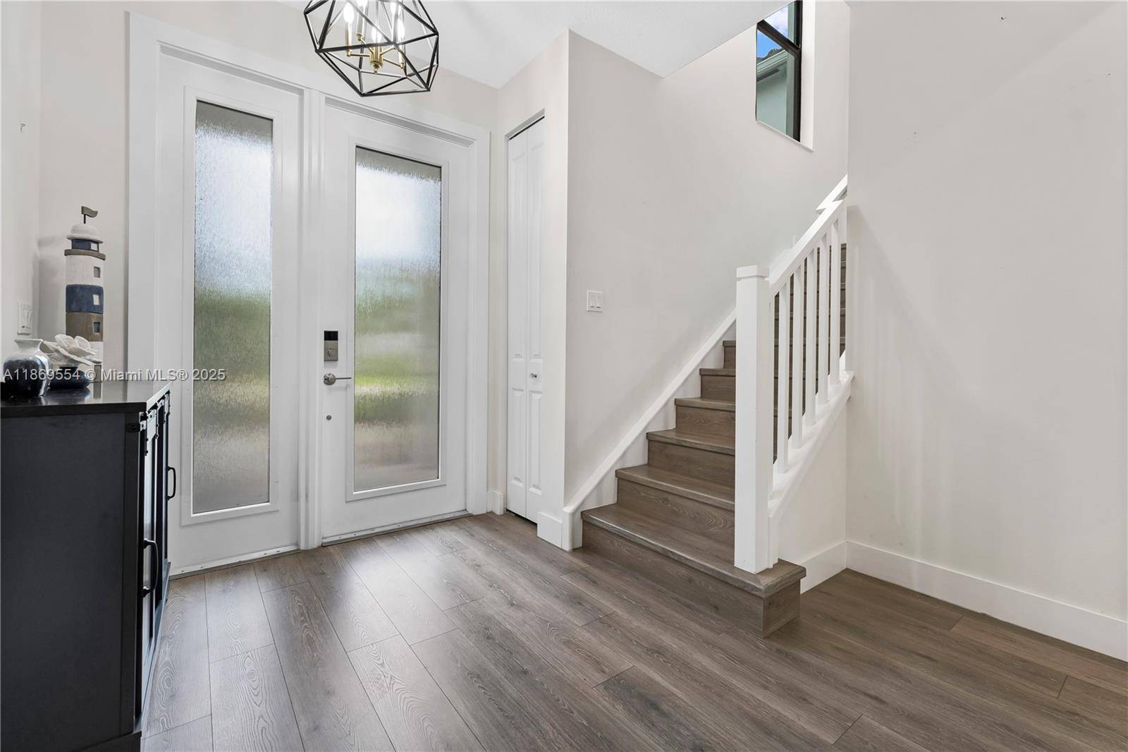 Lake Worth, FL 33463,7356 Estero Dr