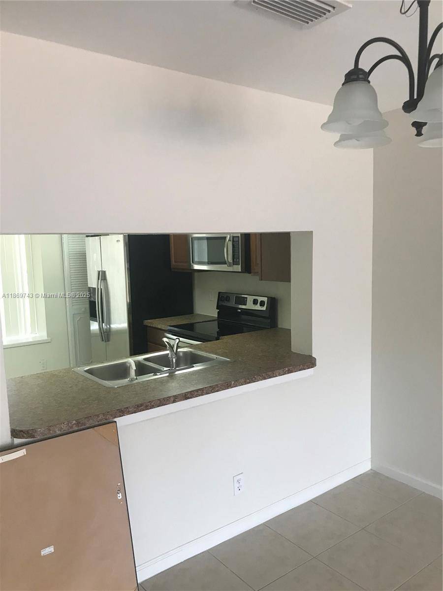 Sunrise, FL 33351,9170 NW 44th Ct