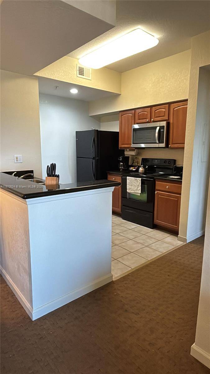 Kissimmee, FL 32821,8101 RESORT VILLAGE DR #31411