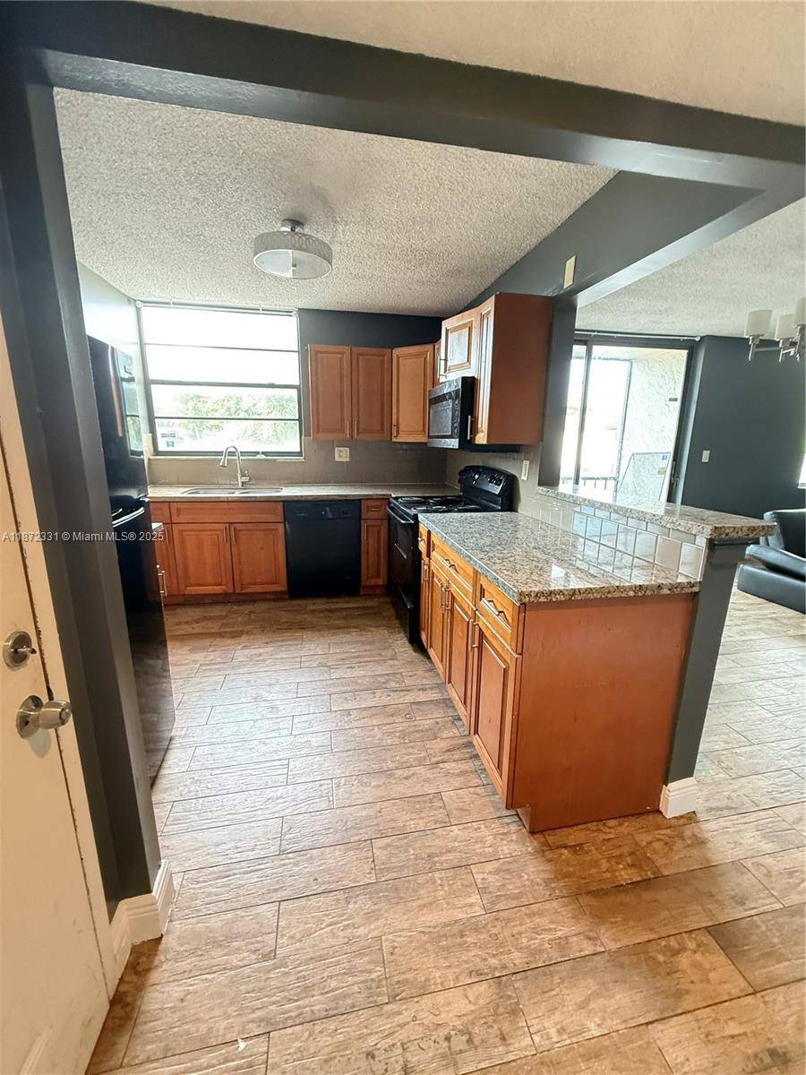 Lauderhill, FL 33313,1798 NW 55th Ave #203