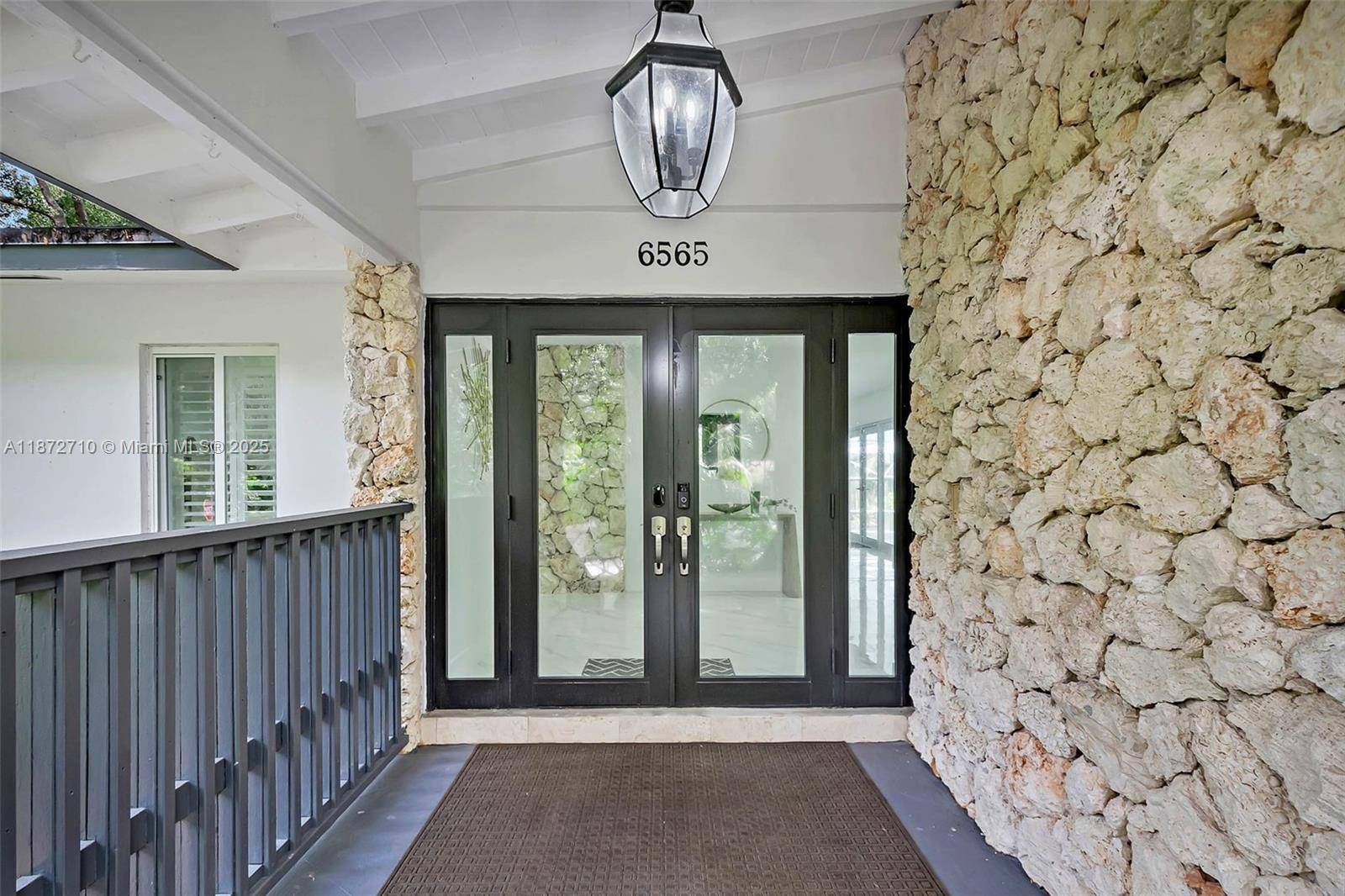 Pinecrest, FL 33156,Address not disclosed