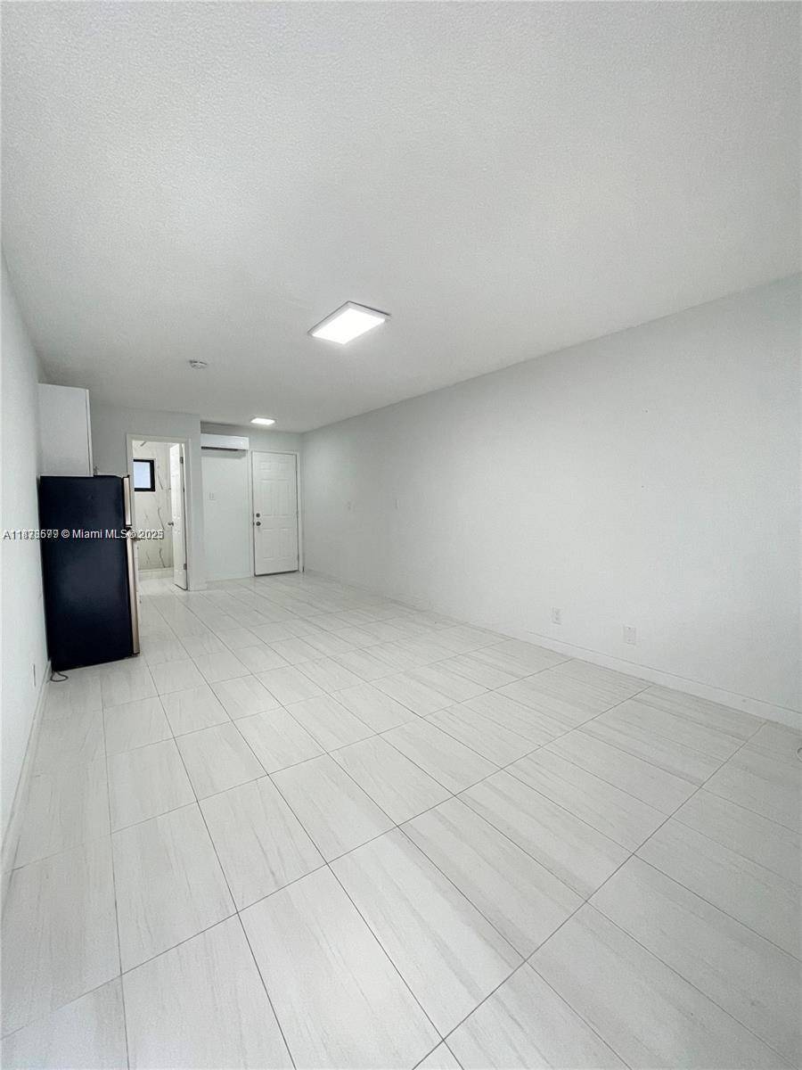 Fort Lauderdale, FL 33315,2300 SW 18th Ter #2