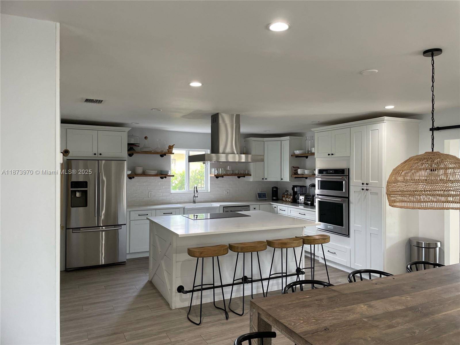 Miami, FL 33165,8921 SW 48th St