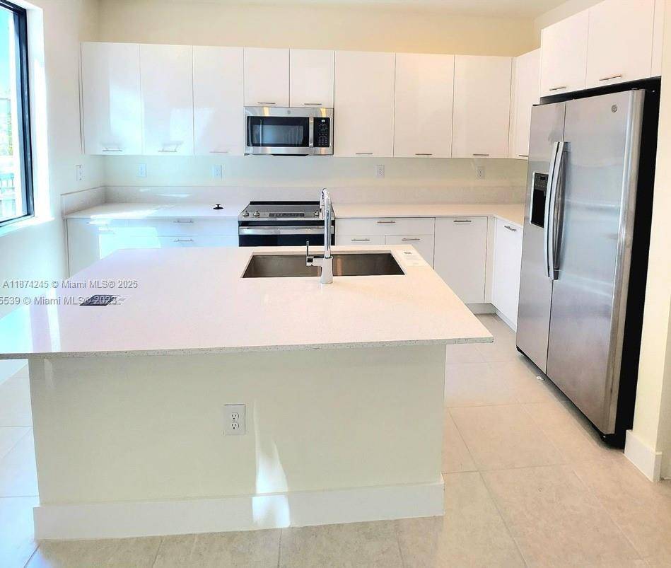 Doral, FL 33166,4293 NW 83rd Path #.