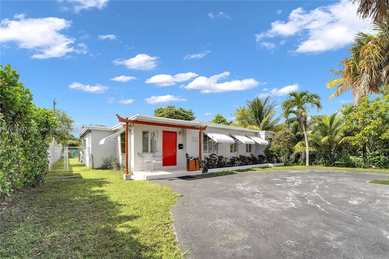 North Miami, FL 33161,1260 NE 135th St