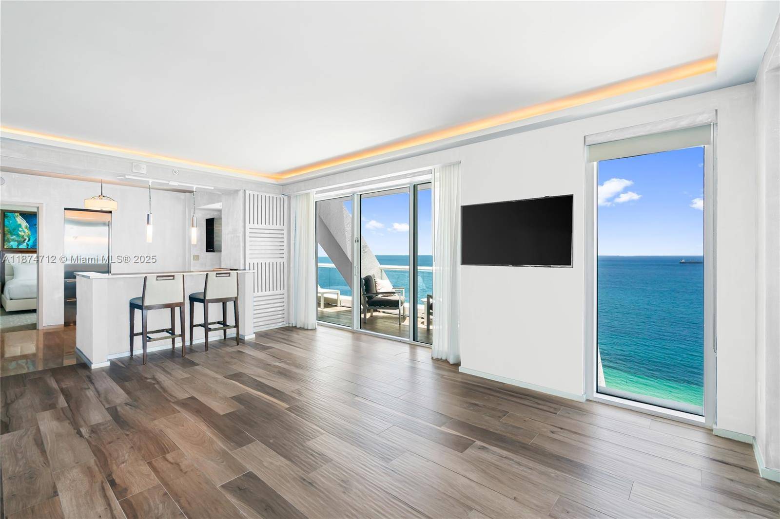 Fort Lauderdale, FL 33304,551 N Fort Lauderdale Beach Blvd #R2212