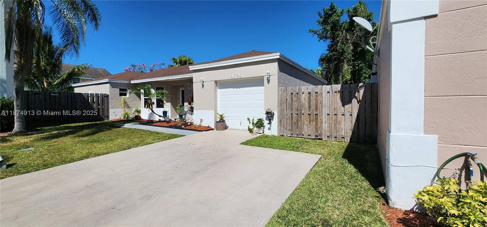 Cutler Bay, FL 33190,9829 SW 221st St