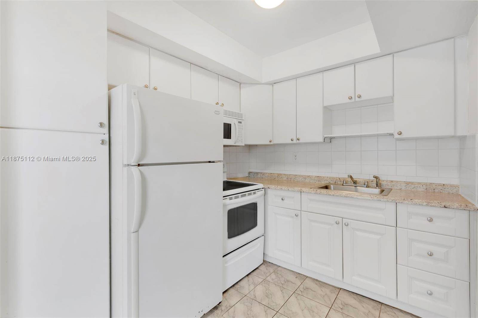 Oakland Park, FL 33334,351 NE 57th Ct