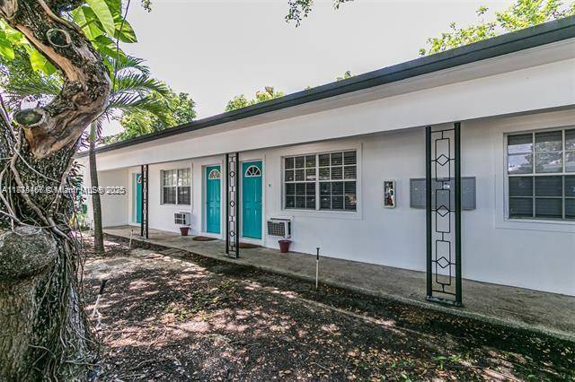 Fort Lauderdale, FL 33304,1717 NE 12th St
