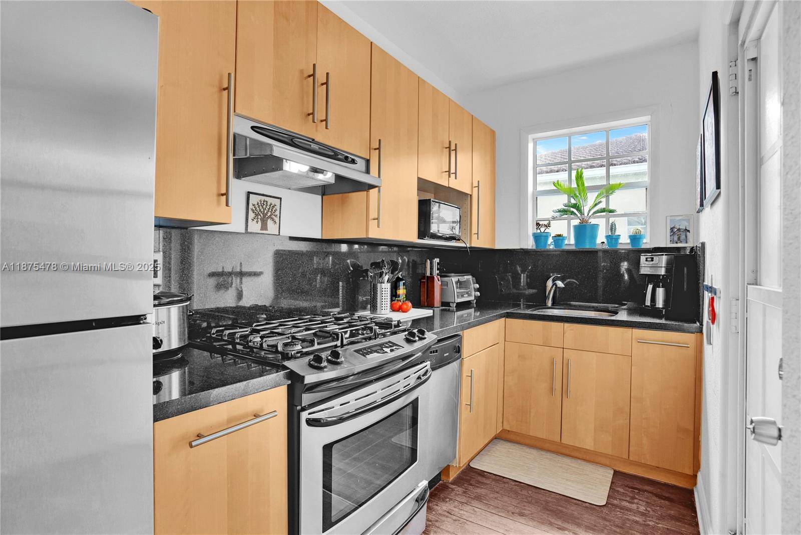 Miami Beach, FL 33139,748 Euclid Ave #3