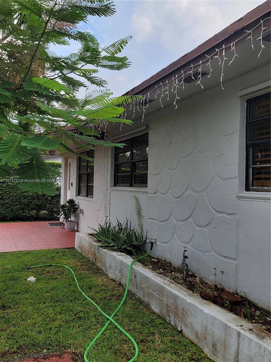 Florida City, FL 33034,853 SW 3rd St