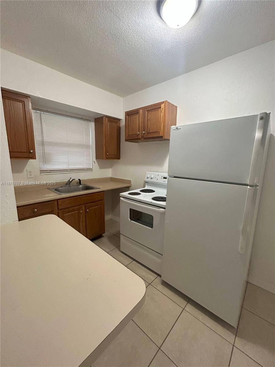 Fort Lauderdale, FL 33304,1119 NE 15th St #2