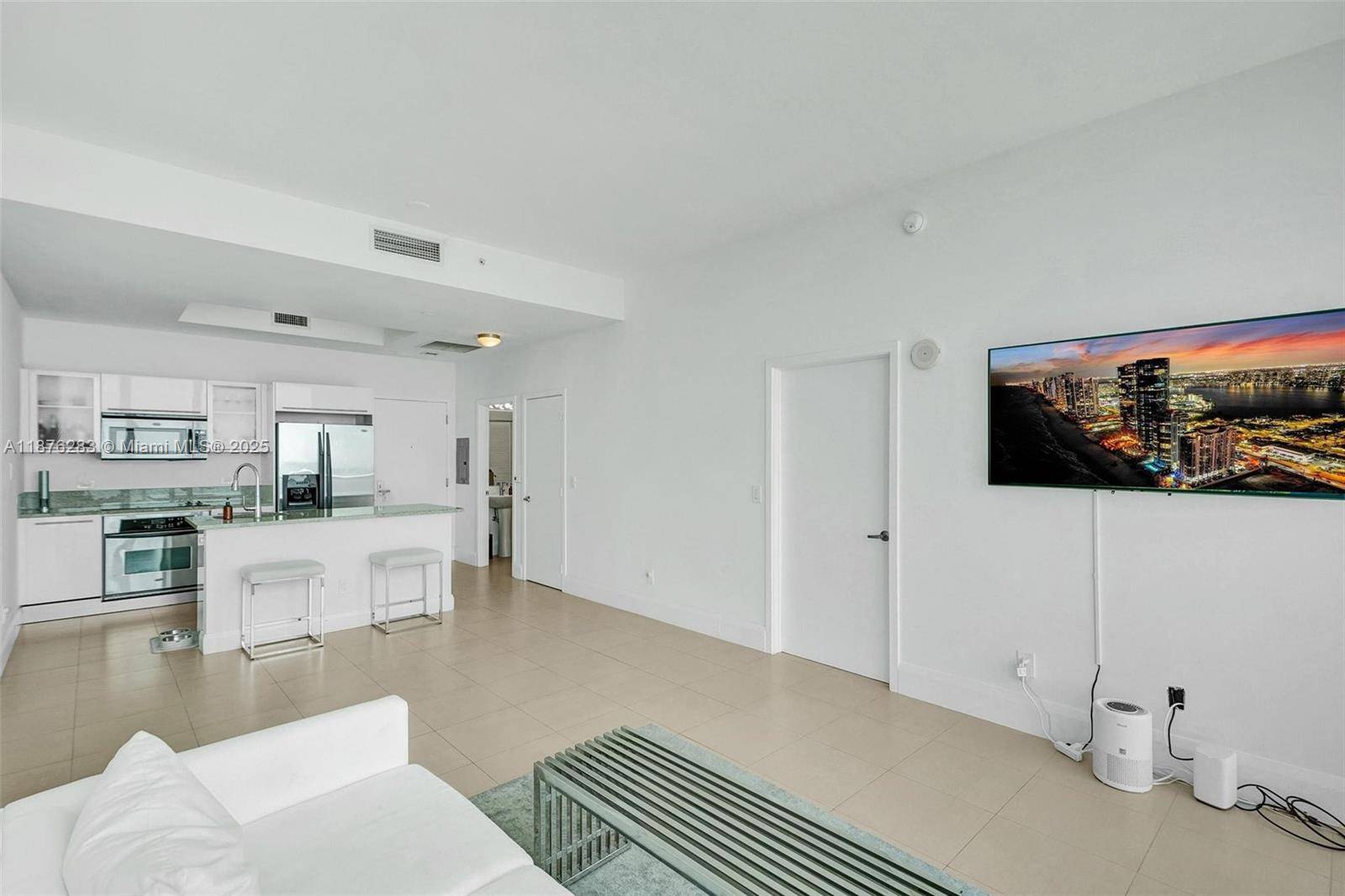 Miami, FL 33132,888 Biscayne Blvd #5102