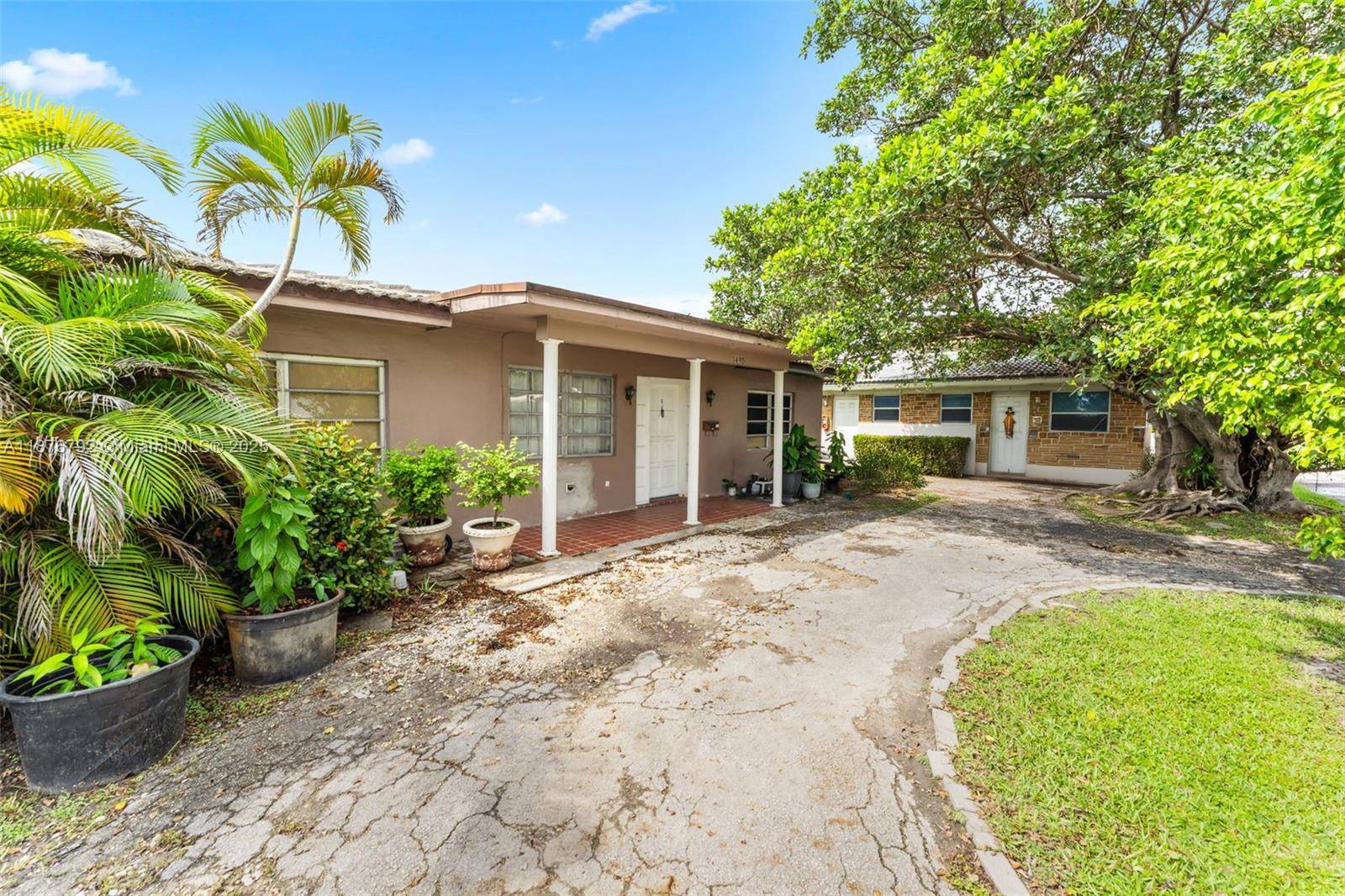 Miami Springs, FL 33166,Address not disclosed