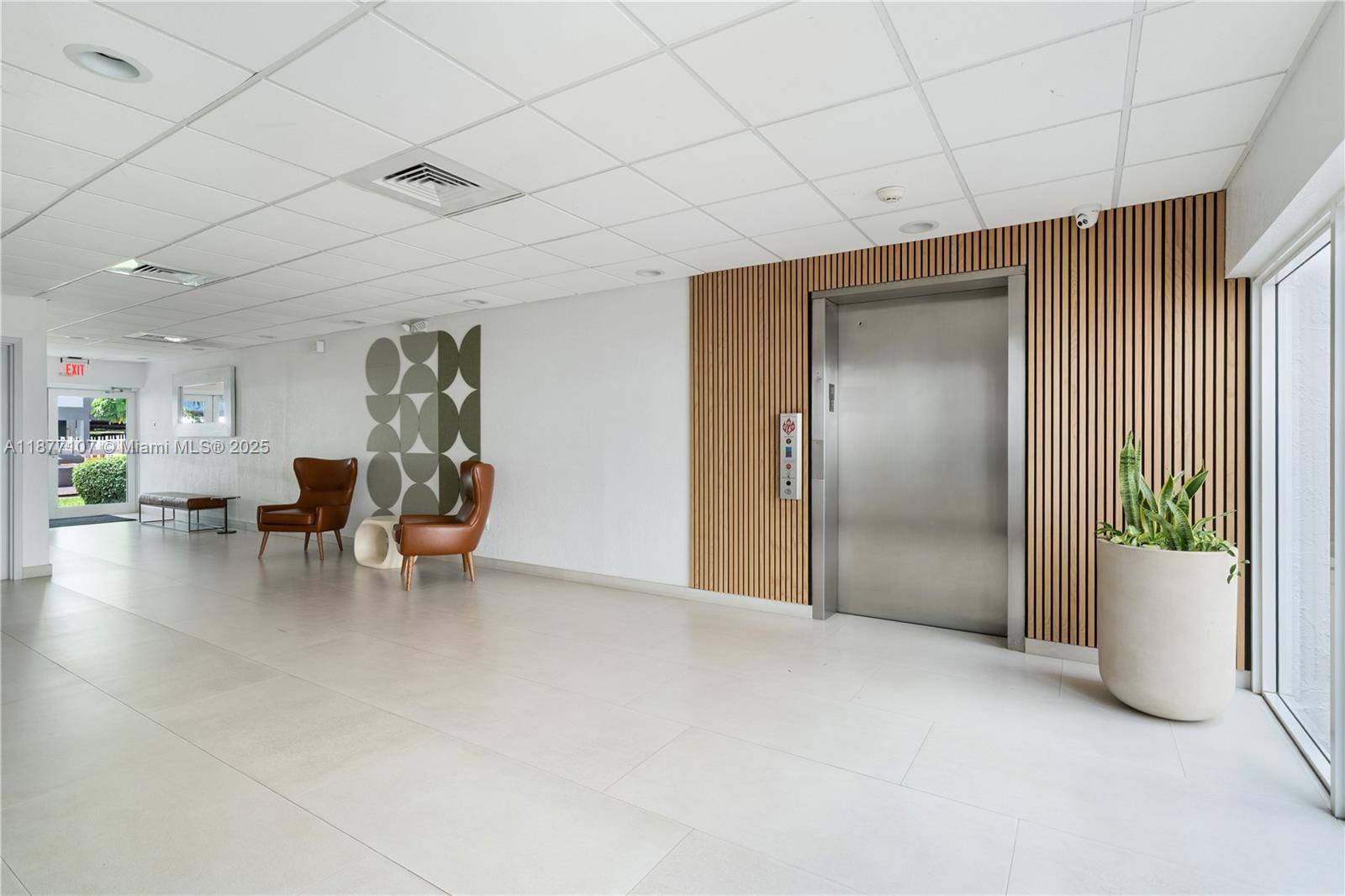 Miami Beach, FL 33139,1665 Bay Rd #521