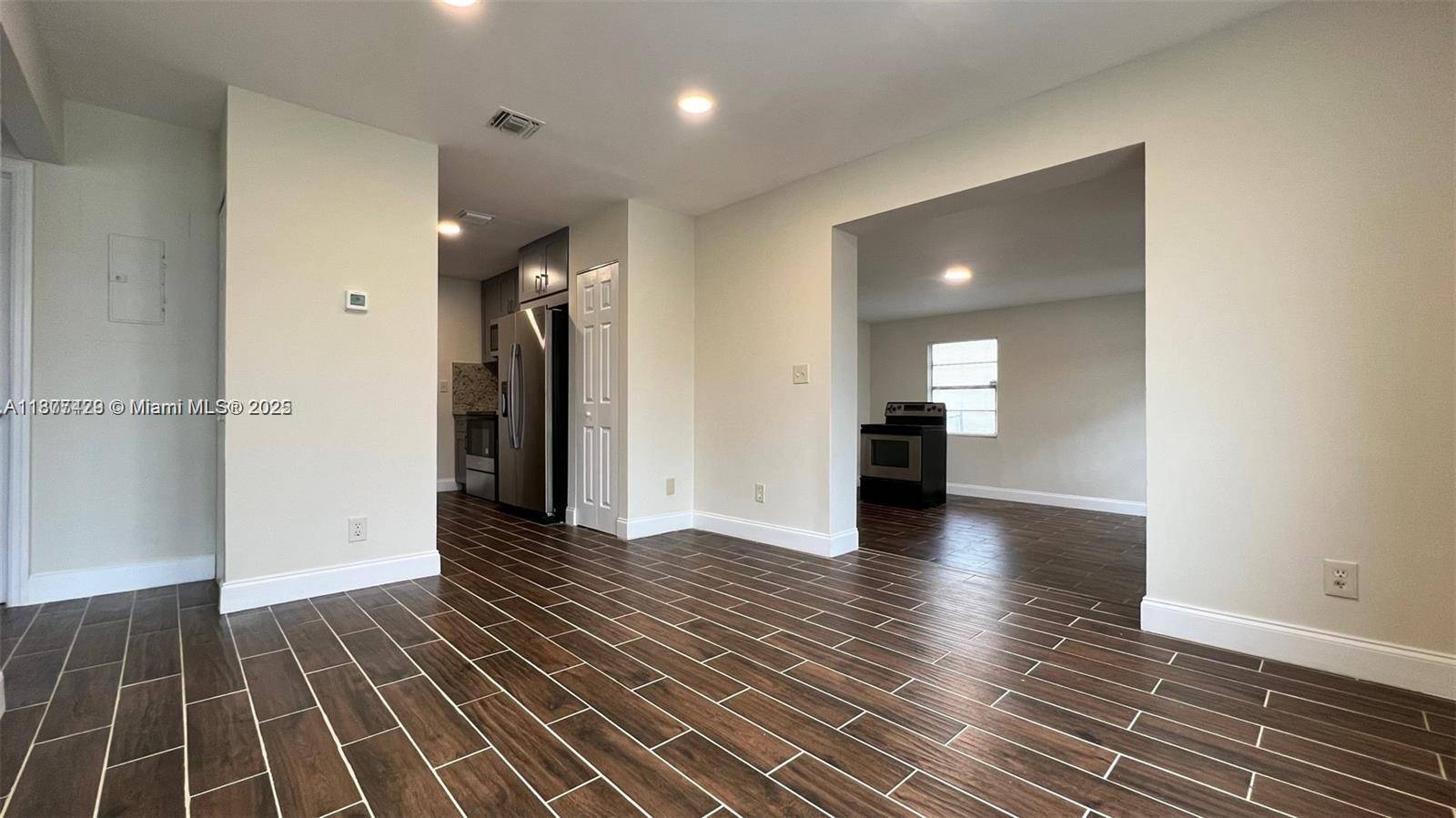 Hollywood, FL 33020,2130 Funston St