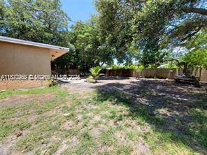 North Miami, FL 33161,1565 NE 141st St