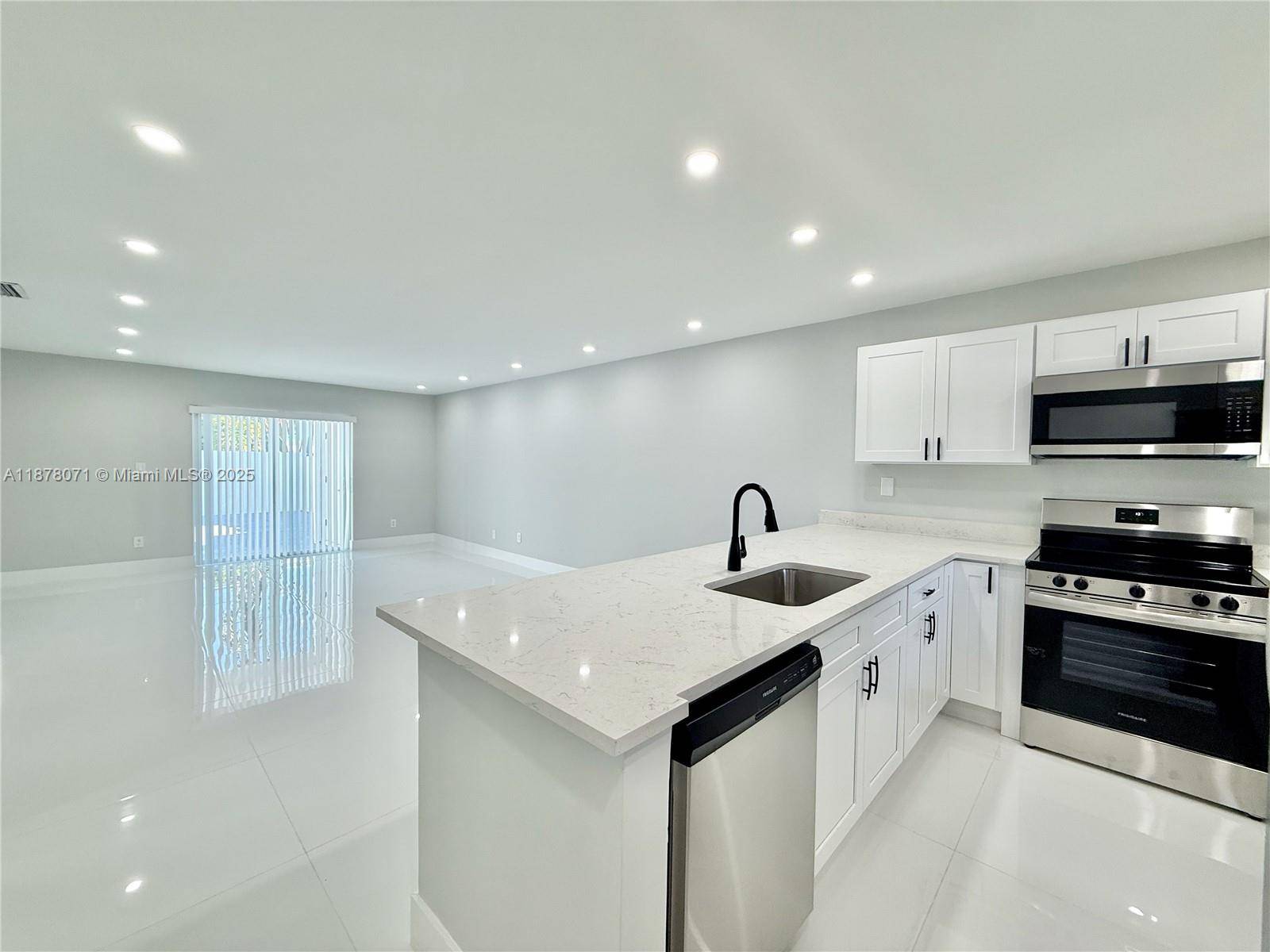 Miami, FL 33165,11240 SW 33rd Cir Pl