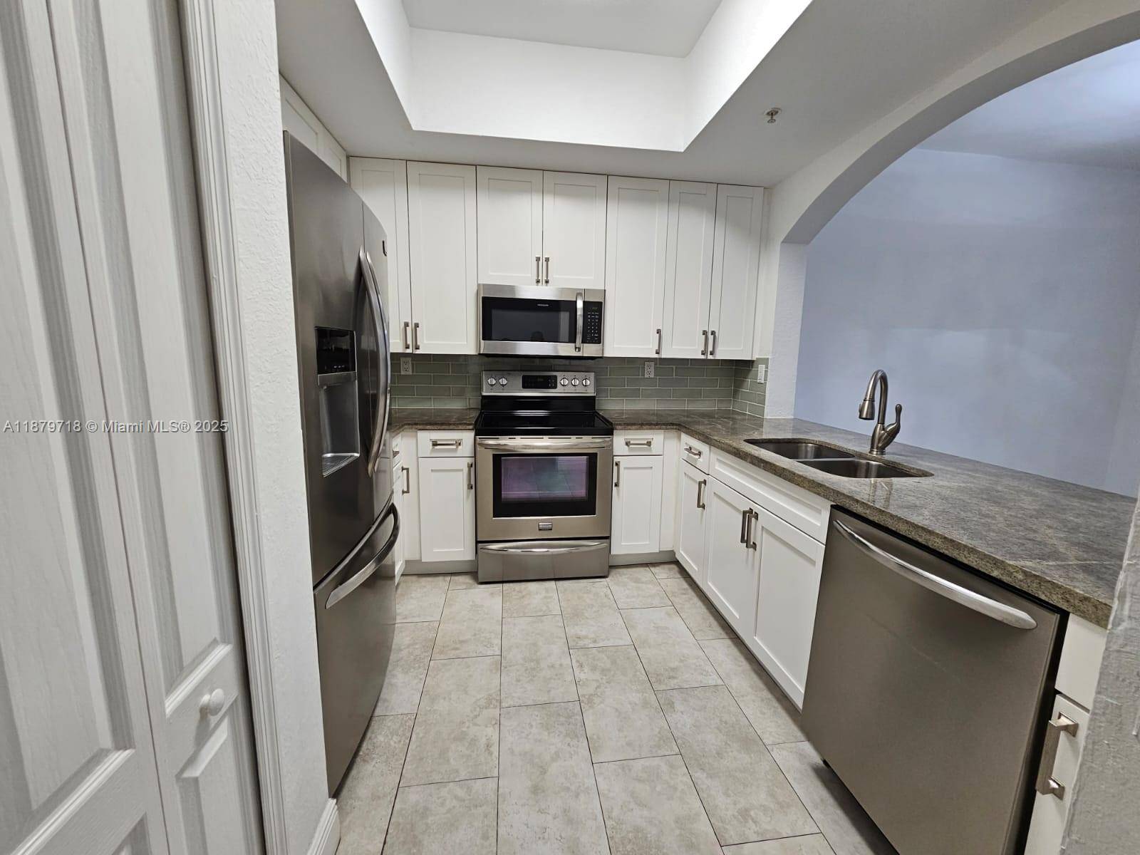 Miami, FL 33174,8826 W Flagler St #217