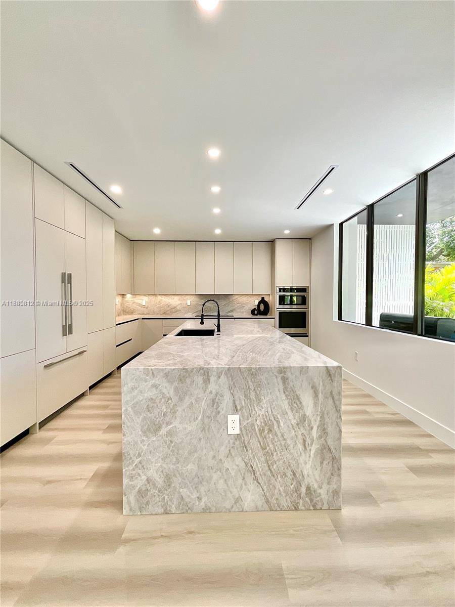 Miami, FL 33127,536 NW 48th St