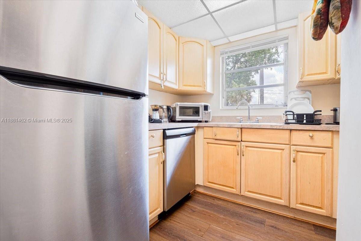 Tamarac, FL 33321,8105 Lagos De Campo Blvd #J-2