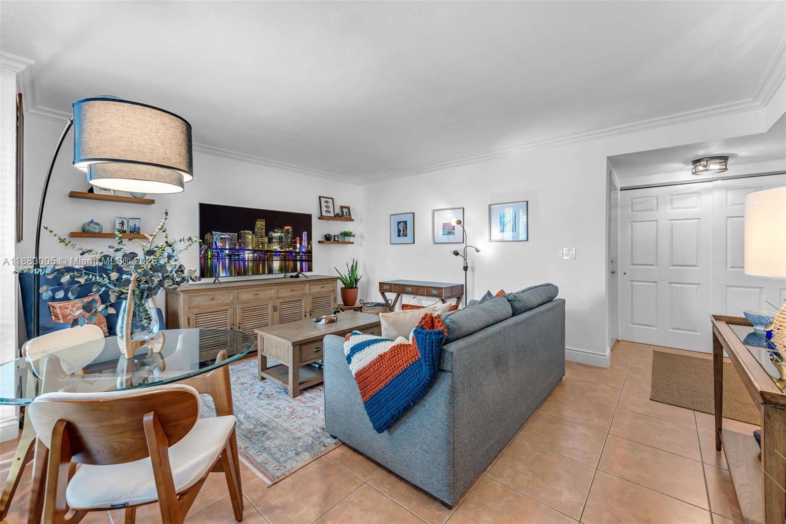 Miami, FL 33133,3106 Bird Ave #3106