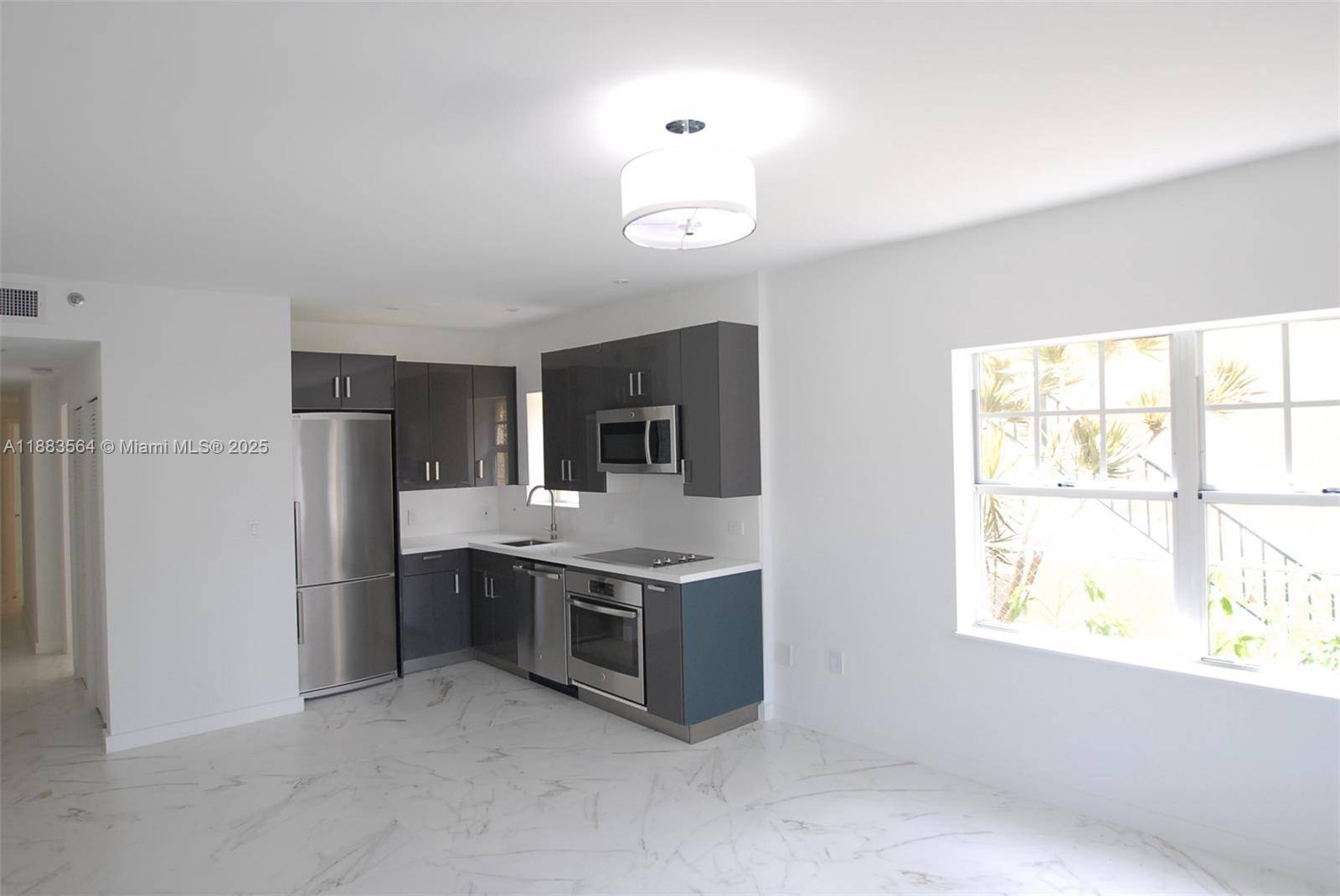 Miami Beach, FL 33139,1255 Pennsylvania Ave #101